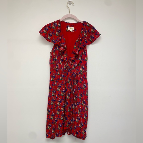 ANTHROPOLOGIE Maeve Rosalia Ruffle Shirred Red Floral Faux Wrap Dress size 4 - Picture 2 of 8